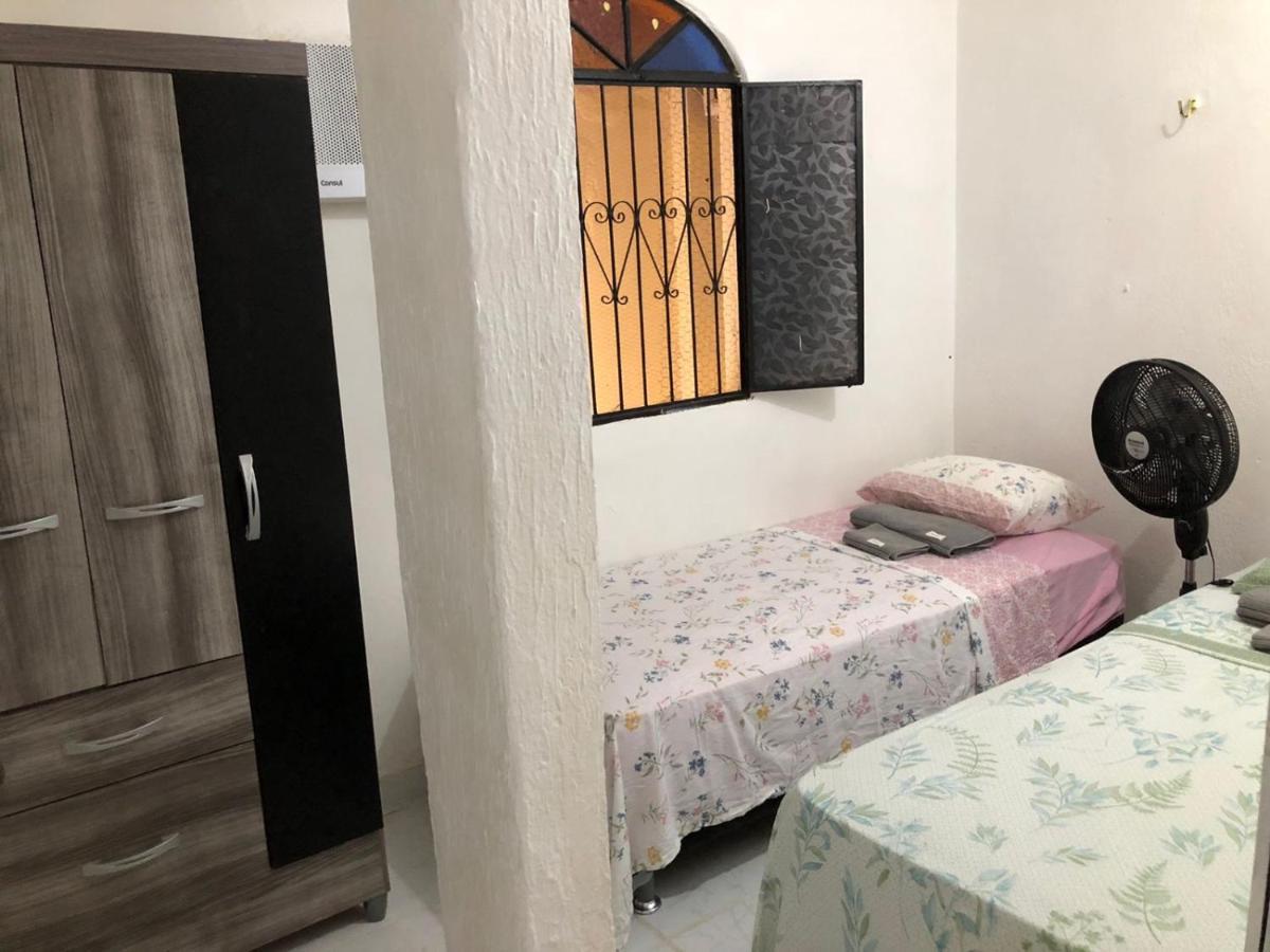 Casa De Hospedes Manaus - Dormitorios Com Cozinha Exterior foto