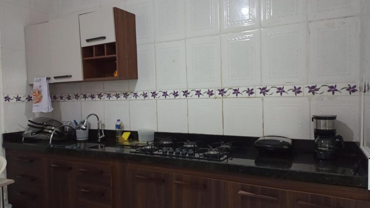 Casa De Hospedes Manaus - Dormitorios Com Cozinha Exterior foto